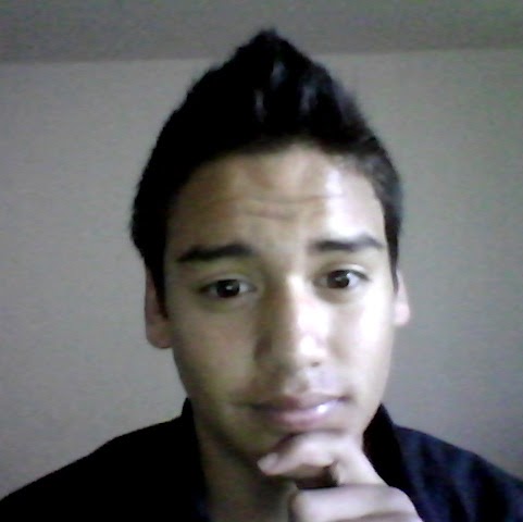 Derrick Torres Photo 31