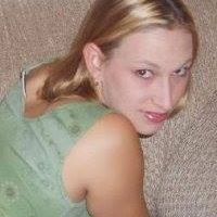 Becky Farrow Photo 15