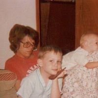Lynda Lee Photo 35