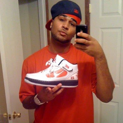 Maurice Moore Photo 18