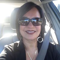 Lily Flores Photo 14