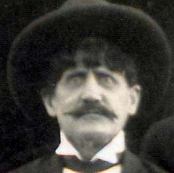 Daniel Wolfe Photo 37