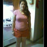 Chelsea Bates Photo 7