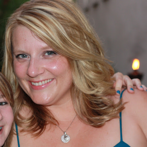 Amy Houston Photo 8