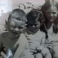 Sue Devine Photo 19