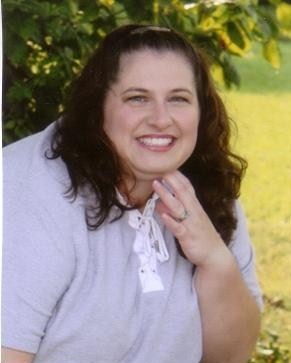 Amy Benton Photo 32
