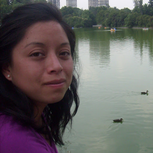Sandy Vazquez Photo 19
