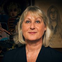 Deborah Holland Photo 29