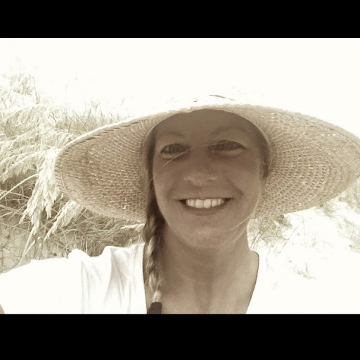 Connie Hall Photo 36