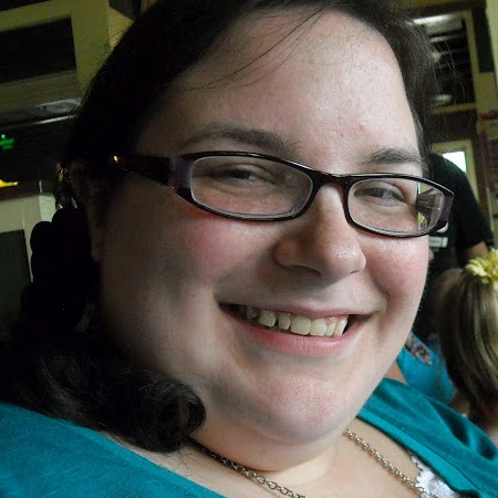 Nicole Glaser Photo 21