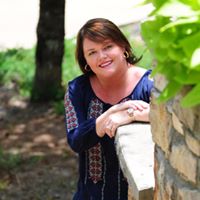 Jennifer Maier Photo 29