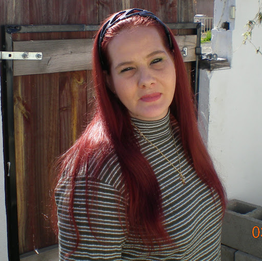 Shelley Cartwright Photo 9