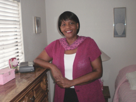 Cynthia Livingston Photo 33