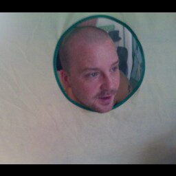 Robin Crosbie Photo 8