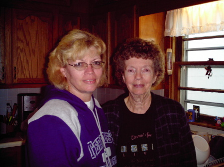 Julie Curtis Photo 3