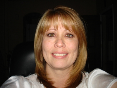 Debbie Bray Photo 31