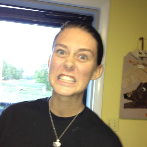 Kayla Leonard Photo 27