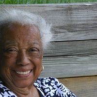 Geraldine Taylor Photo 40