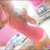 Cora Bennett Photo 7