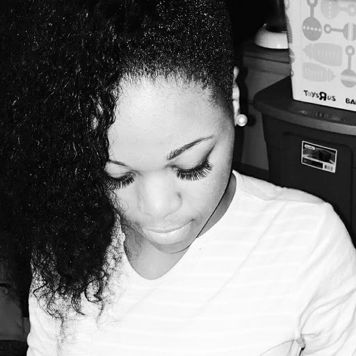Shantel Robinson Photo 11