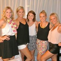 Michelle Aldrich Photo 9