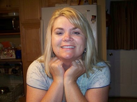 Lisa Holt Photo 33