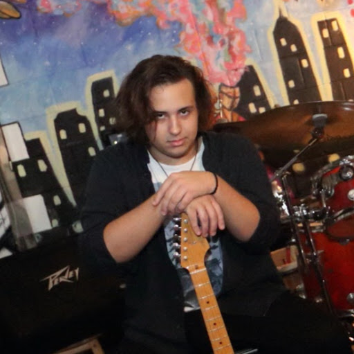 Alexander Hendricks Photo 19