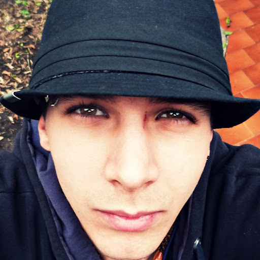 Alexis Parisi Photo 12