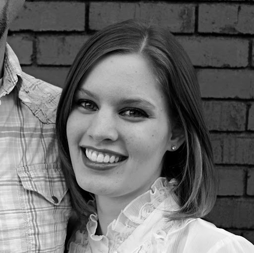 Stephanie Henke Photo 17