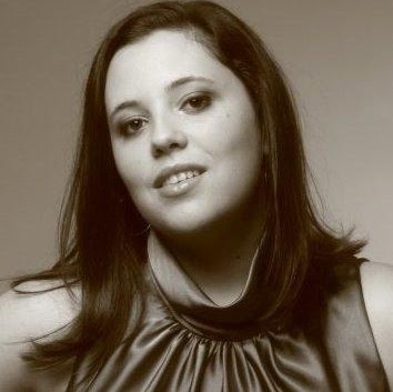 Christina Fernandez Photo 13