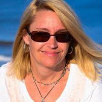 Linda Livingston Photo 26