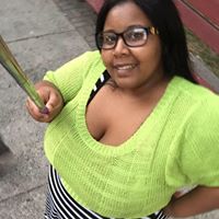 Elizabeth Latham Photo 21