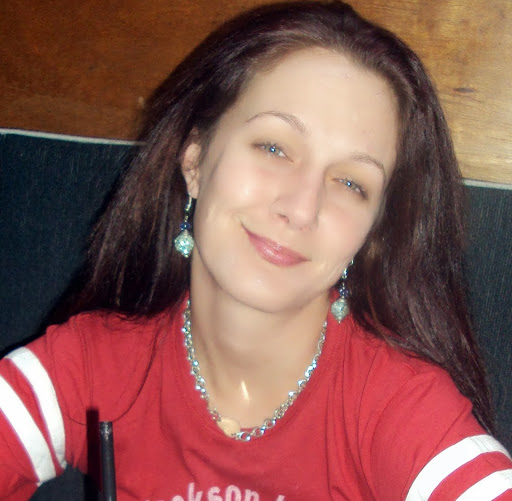 Laura Bishop Photo 33