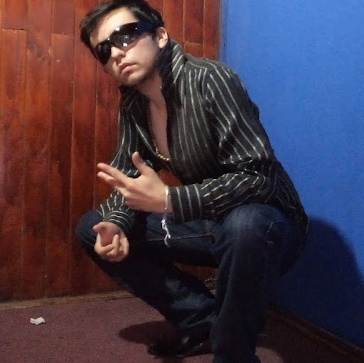 Gilbert Acevedo Photo 11