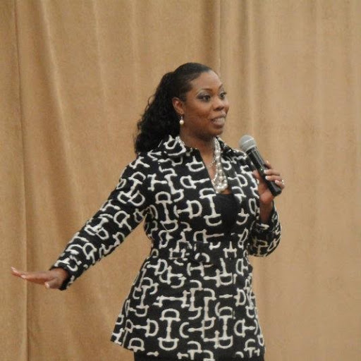 Michelle Harden Photo 25