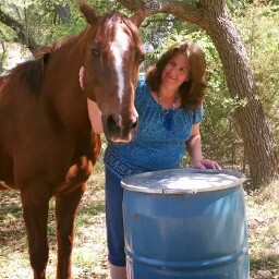 Lori Hartmann Photo 2