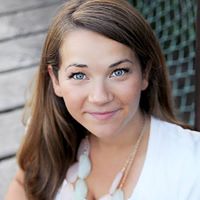 Julia Bennett Photo 30