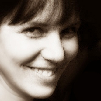 Eva Miller Photo 26