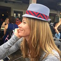 Lisa Taylor Photo 40