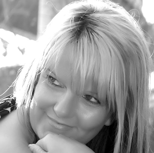 Anne Turner Photo 29