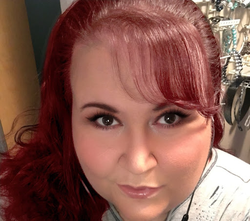 Gina Dyer Photo 32