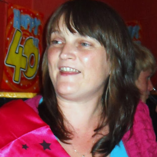 Vanessa Holman Photo 15
