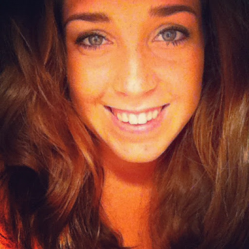 Anna Bateman Photo 7