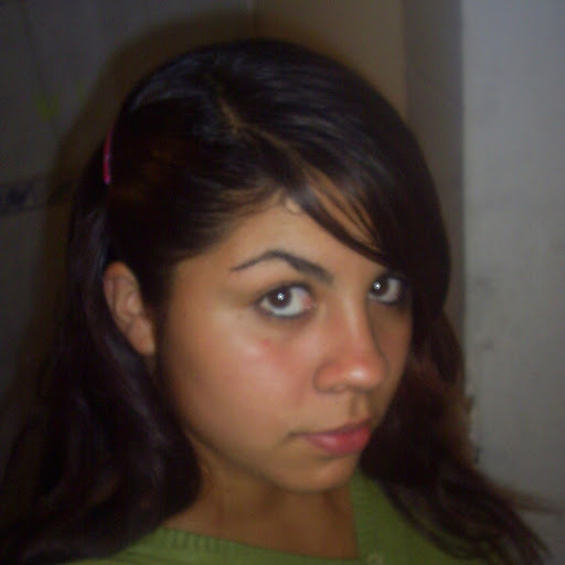 Elizabeth Lobos Photo 5