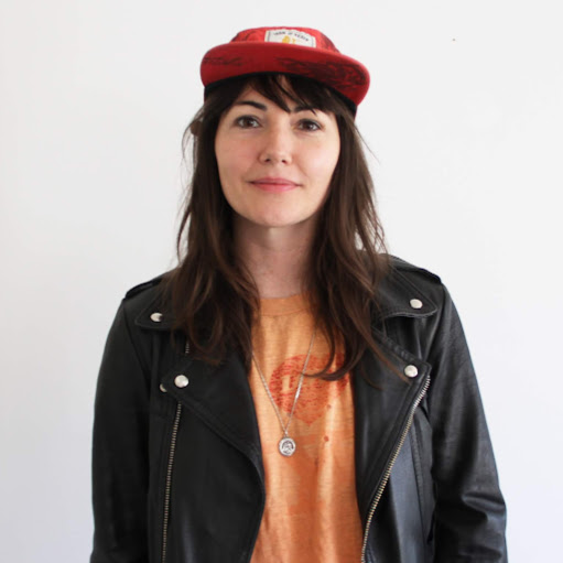 Sarah King Photo 48