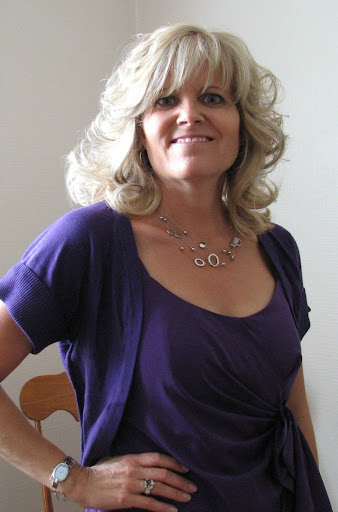 Alison Hall Photo 16