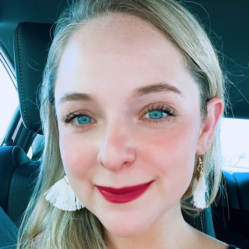 Sarah Shafer Photo 19