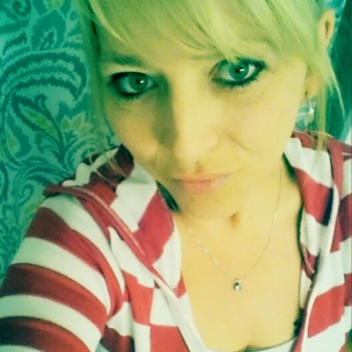 Rebecca Compton Photo 25