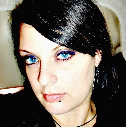 Sarah Newton Photo 15