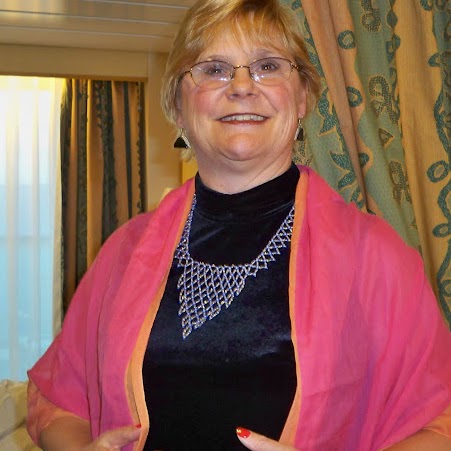 Elizabeth Metzger Photo 12
